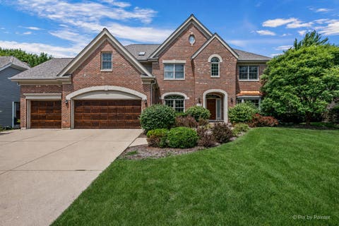 Photo of 1105 Thoroughbred Circle, St. Charles, IL 60174 (MLS # 12725737)