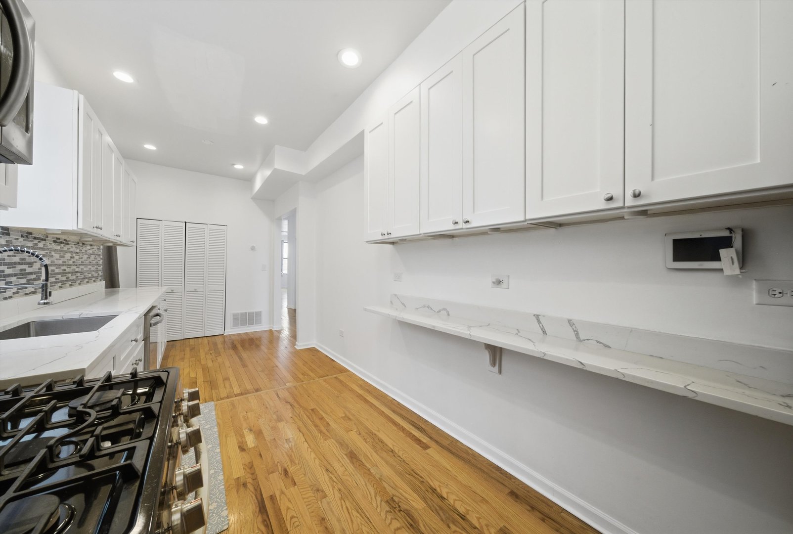 4847 W Washington Boulevard