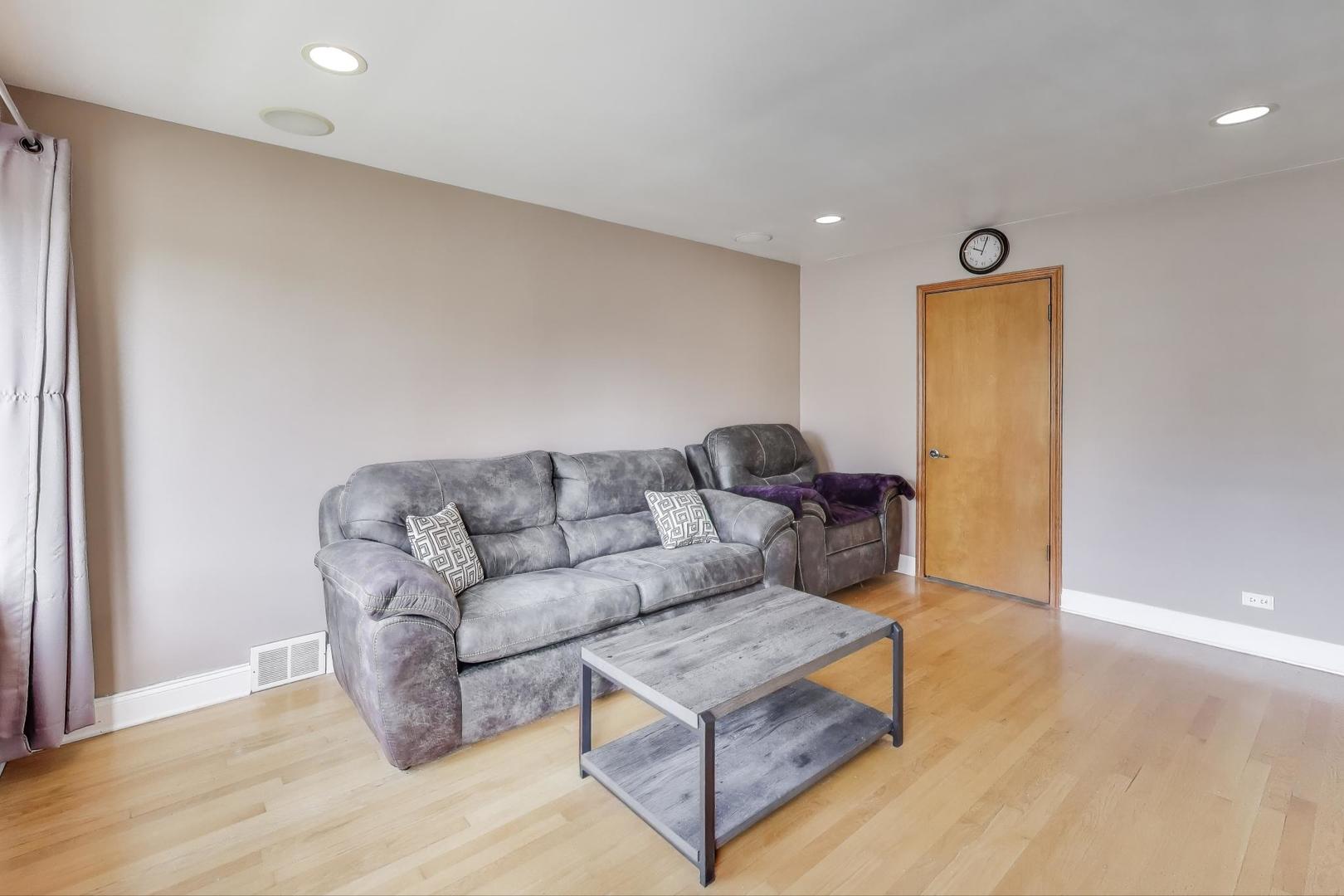 3625 N Overhill Avenue