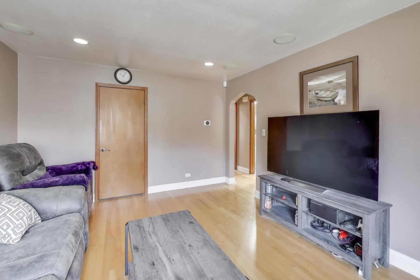 3625 N Overhill Avenue