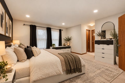 Tiny photo for 5485 Fox Path Lane, Hoffman Estates, IL 60192 (MLS # 12786867)