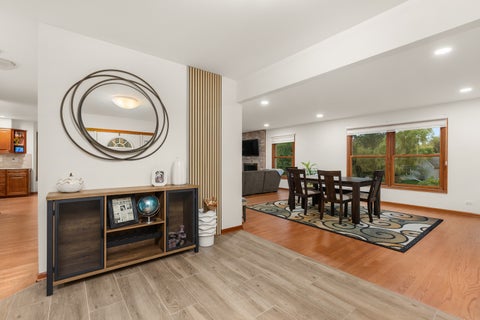 Tiny photo for 5485 Fox Path Lane, Hoffman Estates, IL 60192 (MLS # 12786867)