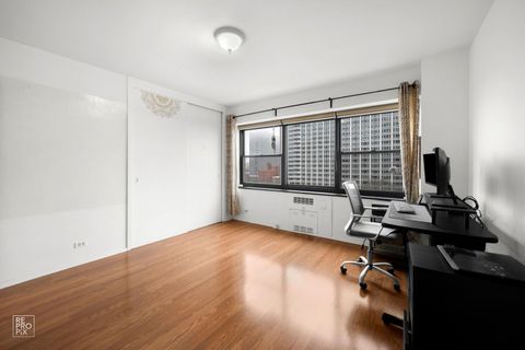 Tiny photo for 4200 N Marine Drive #904, Chicago, IL 60613 (MLS # 12577708)