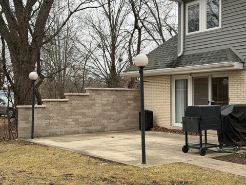 Tiny photo for 75 Ela Road, Inverness, IL 60067 (MLS # 12682813)