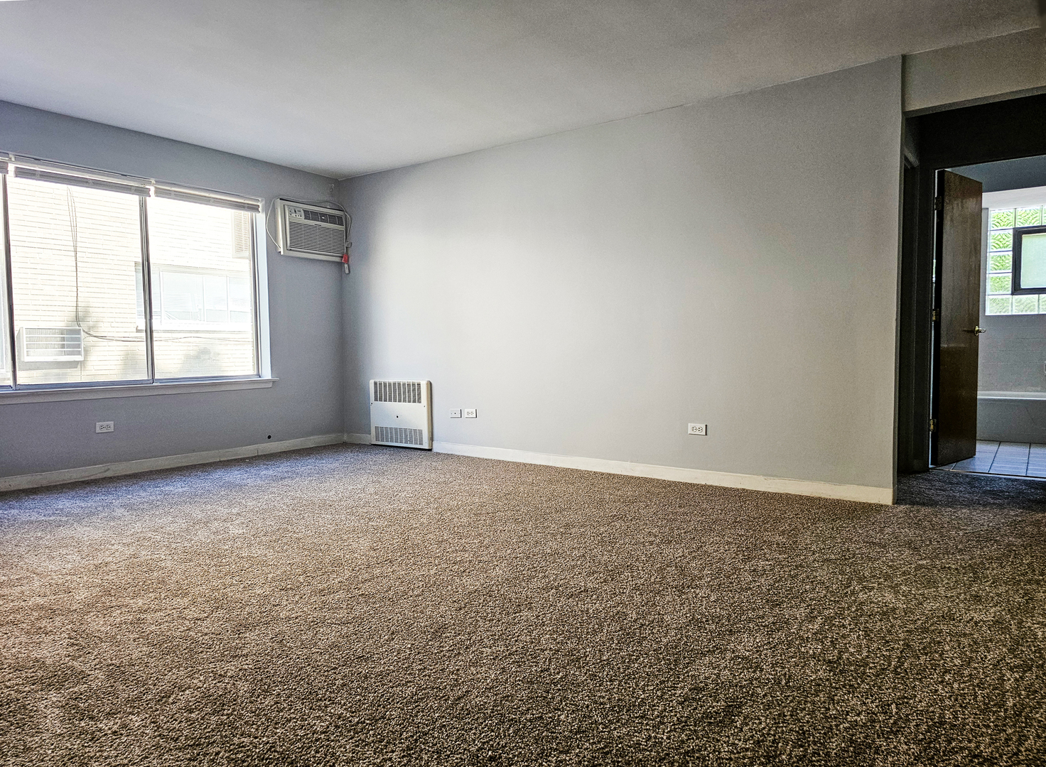 1111 N Harlem Avenue 1C