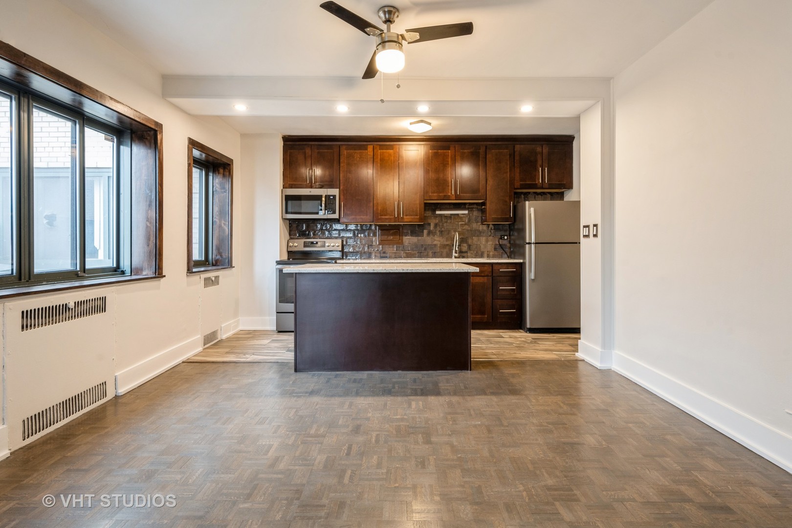 5044 N Marine Drive B8