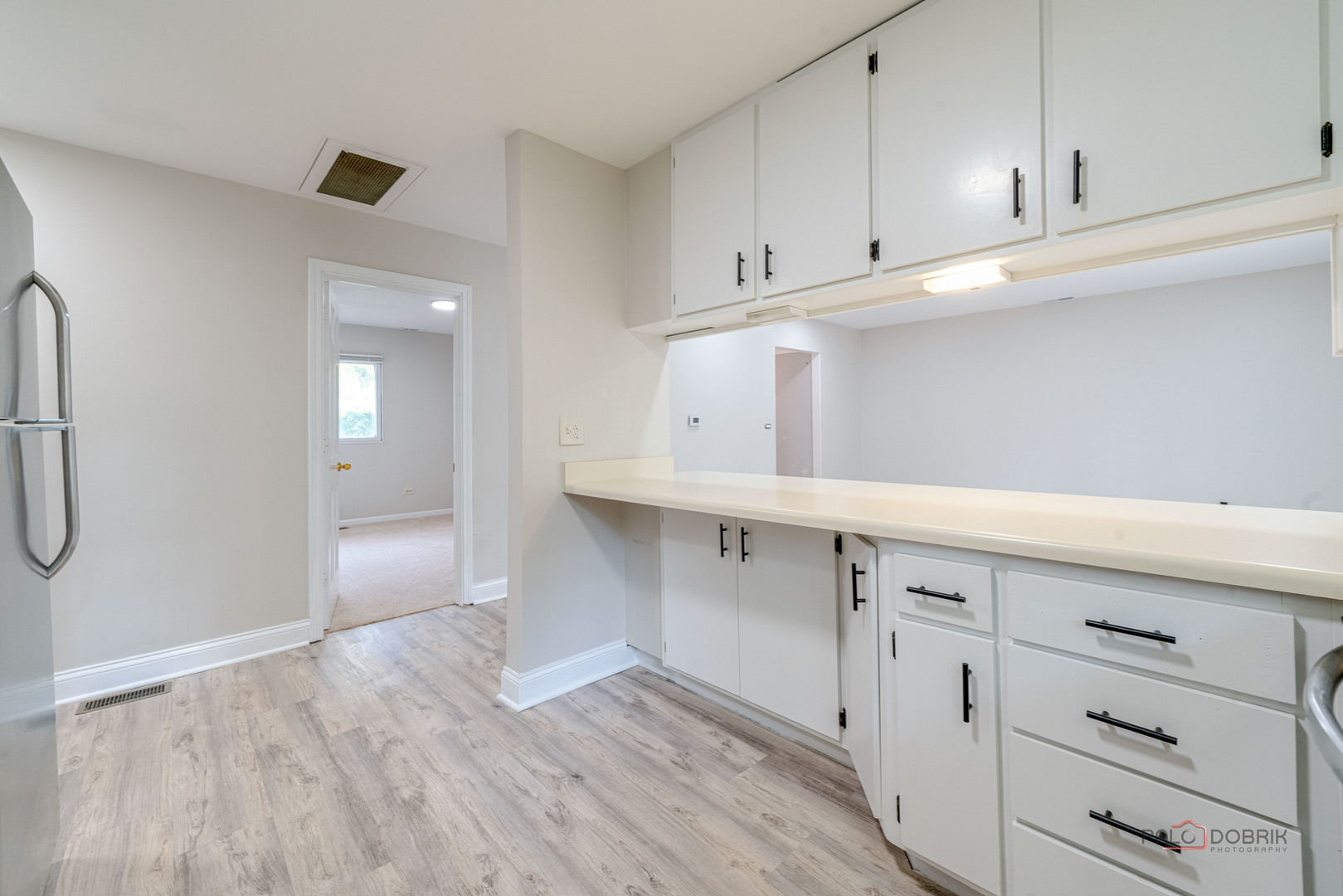 Lake Bluff, Illinois 60044, United States, 3 Bedrooms Bedrooms, ,3 BathroomsBathrooms,Residential,Active,230960