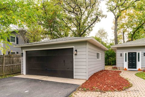 Tiny photo for 1208 Quassey Avenue, Lake Bluff, IL 60044 (MLS # 12470072)