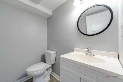 Tiny photo for 1208 Quassey Avenue, Lake Bluff, IL 60044 (MLS # 12470072)