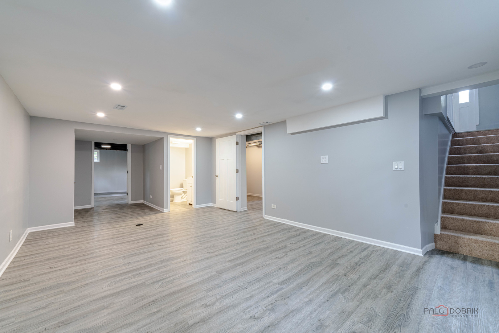 Lake Bluff, Illinois 60044, United States, 3 Bedrooms Bedrooms, ,3 BathroomsBathrooms,Residential,Active,230960