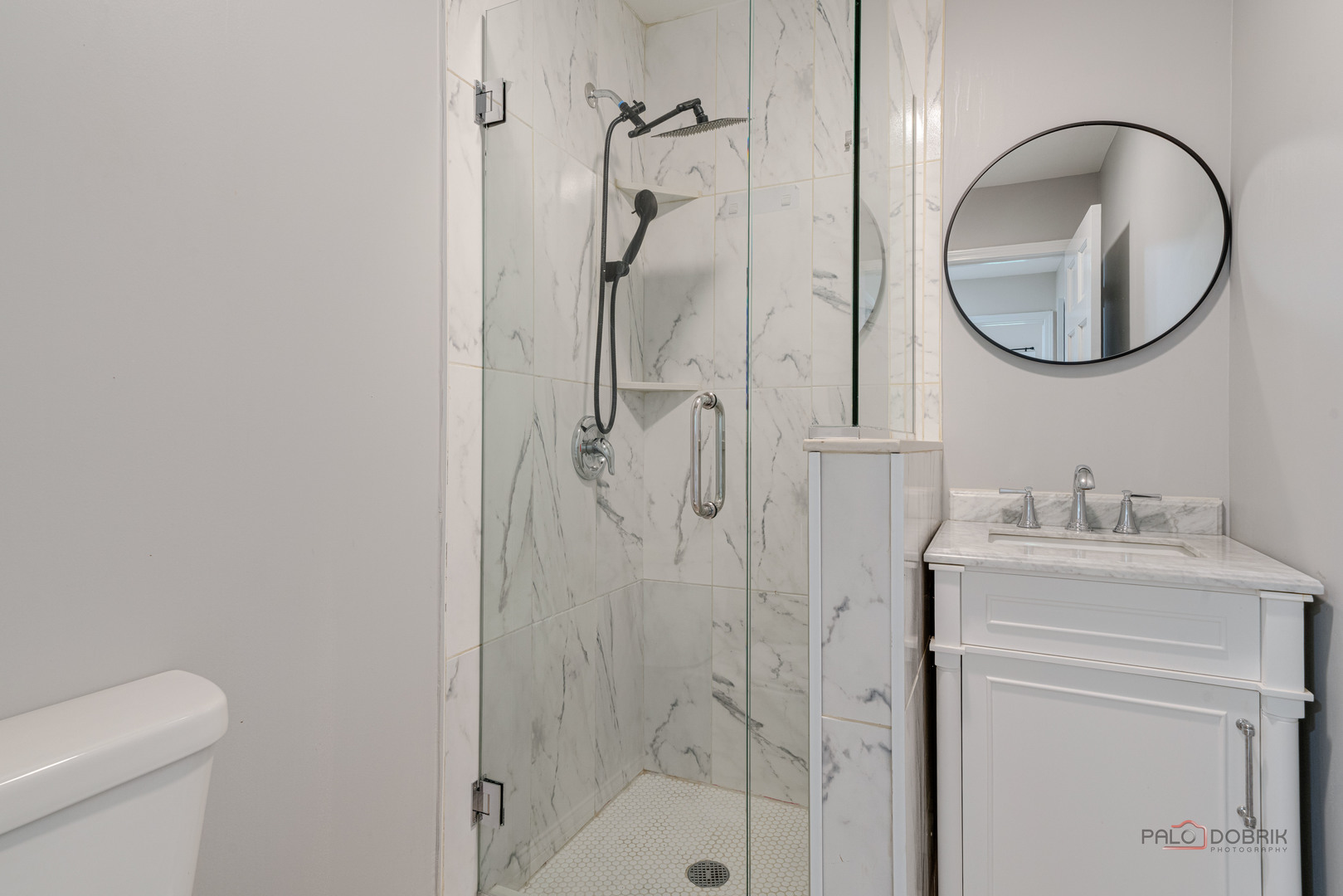 Lake Bluff, Illinois 60044, United States, 3 Bedrooms Bedrooms, ,3 BathroomsBathrooms,Residential,Active,230960