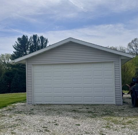 Tiny photo for 1380 N 1789th Road, Streator, IL 61364 (MLS # 12629272)