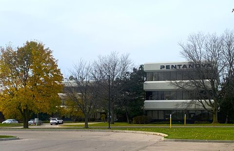 150 E Dartmoor Drive Crystal Lake IL 60014