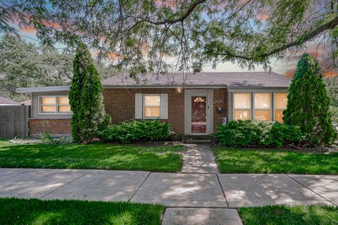 Tiny photo for 18601 Morris Avenue, Homewood, IL 60430 (MLS # 12488768)