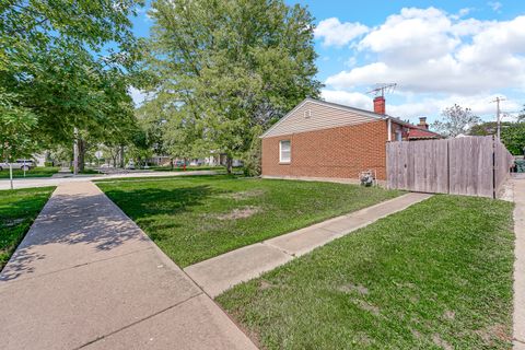 Tiny photo for 18601 Morris Avenue, Homewood, IL 60430 (MLS # 12488768)