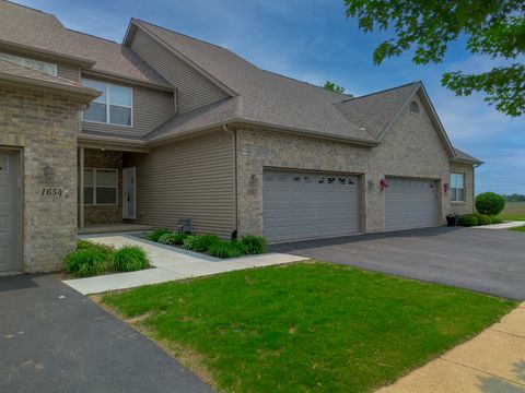 Photo of 1652 Overlook Drive, Dixon, IL 61021 (MLS # 12584453)