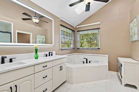 Tiny photo for 924 Merrill New Road, Sugar Grove, IL 60554 (MLS # 12779117)