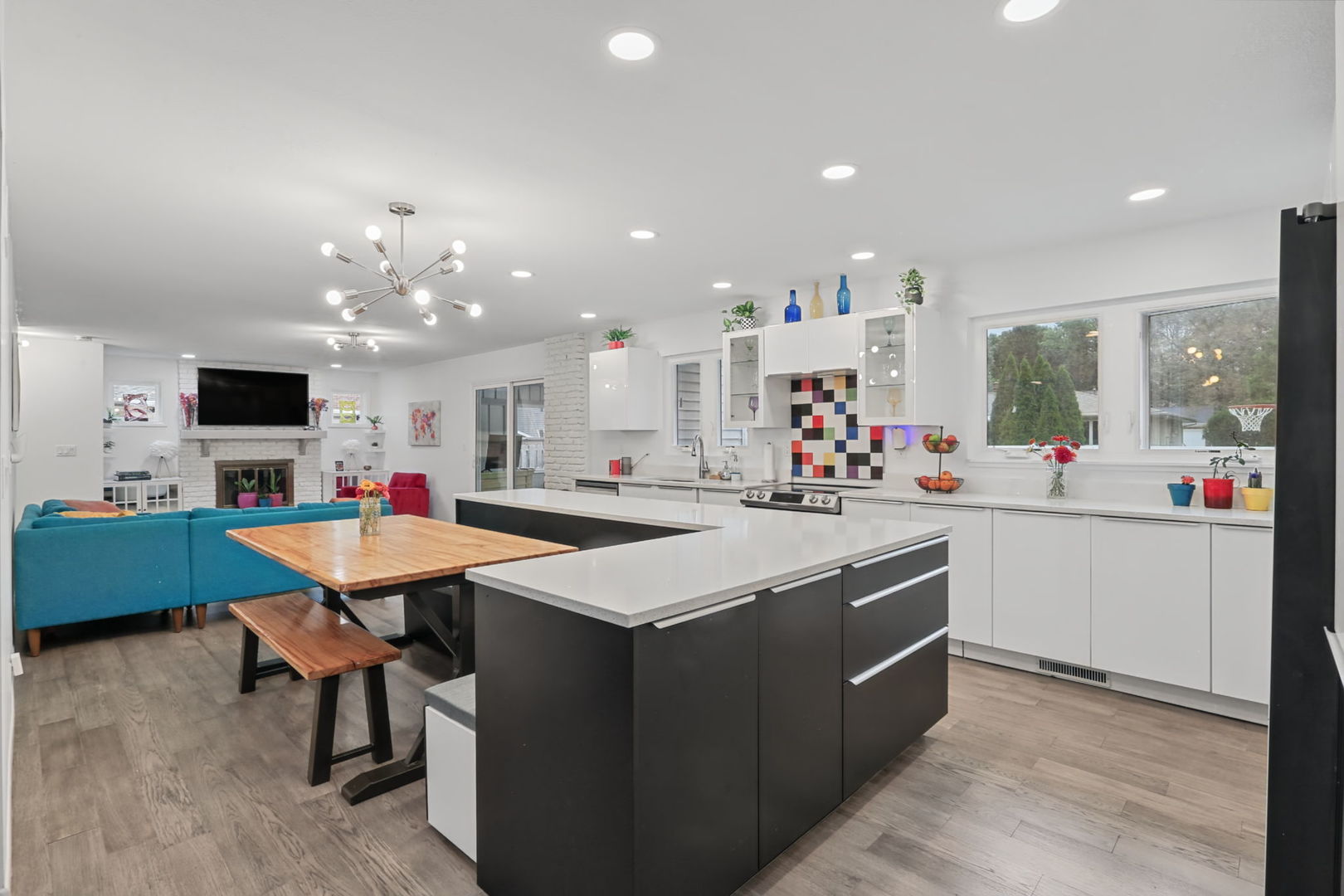 2204 Plymouth Drive