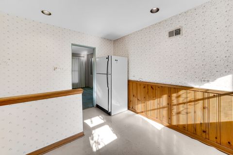 Tiny photo for 7050 N Keating Avenue, Lincolnwood, IL 60712 (MLS # 12554134)