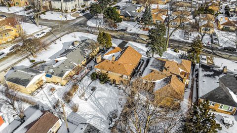 Tiny photo for 7050 N Keating Avenue, Lincolnwood, IL 60712 (MLS # 12554134)