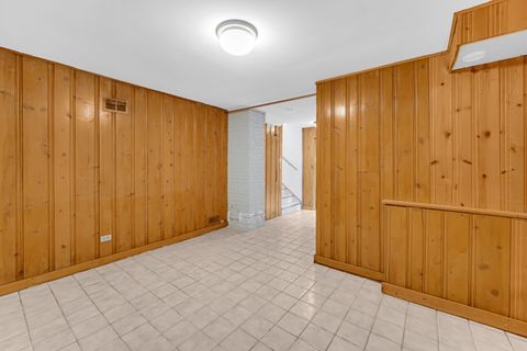 Tiny photo for 7050 N Keating Avenue, Lincolnwood, IL 60712 (MLS # 12554134)