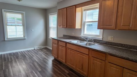 Tiny photo for 746 E 157th Street, South Holland, IL 60473 (MLS # 12508083)