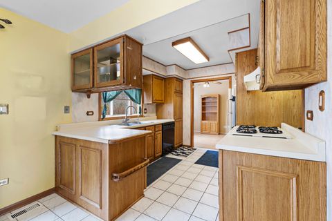 Tiny photo for 1580 Riverwood Drive, Algonquin, IL 60102 (MLS # 12614713)