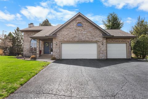 Photo of 6833 CARDIGAN Way, Rockford, IL 61114 (MLS # 12613393)