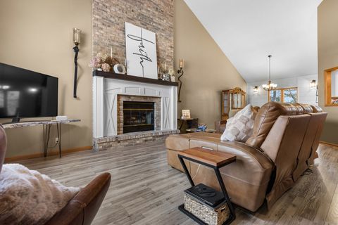 Tiny photo for 6833 CARDIGAN Way, Rockford, IL 61114 (MLS # 12613393)