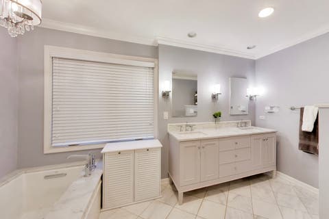 Tiny photo for 905 Villas Court, Highland Park, IL 60035 (MLS # 12708105)