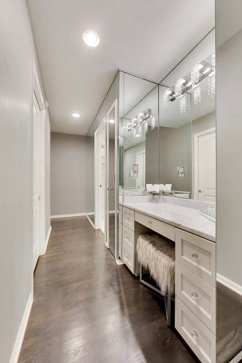 Tiny photo for 905 Villas Court, Highland Park, IL 60035 (MLS # 12708105)