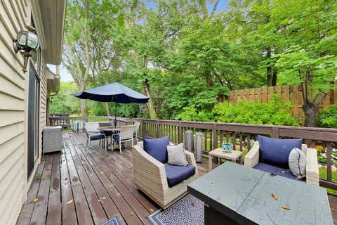 Tiny photo for 905 Villas Court, Highland Park, IL 60035 (MLS # 12708105)