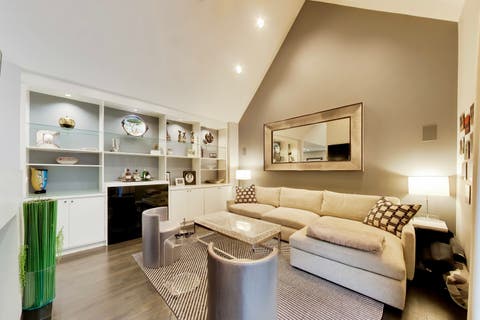 Tiny photo for 905 Villas Court, Highland Park, IL 60035 (MLS # 12708105)