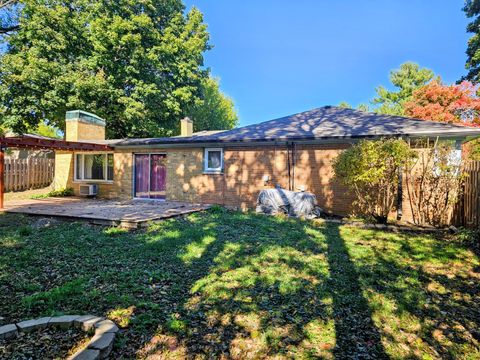 Tiny photo for 1940 Hawthorne Drive, Rockford, IL 61107 (MLS # 12504637)