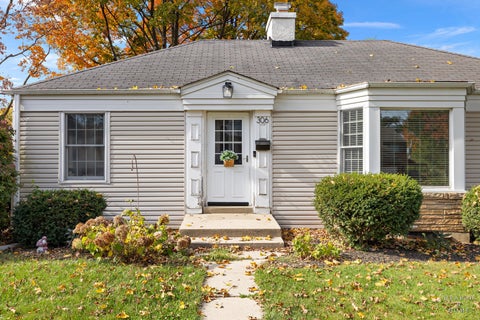 Tiny photo for 306 S Prospect Street, Roselle, IL 60172 (MLS # 12797445)