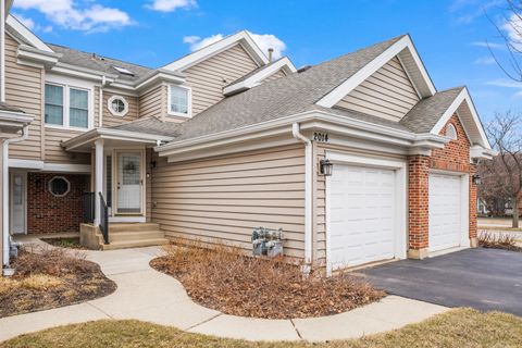 Photo of 2014 N Stillwater Road, Arlington Heights, IL 60004 (MLS # 12582814)