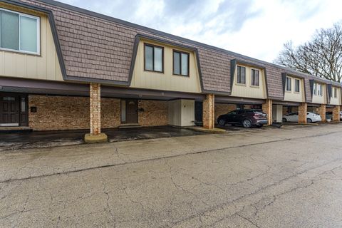 Tiny photo for Palos Hills, IL 60465 (MLS # 12640645)