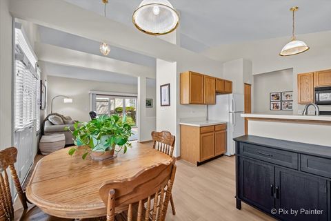 Tiny photo for 1539 Keystone Court #1539, Elgin, IL 60120 (MLS # 12599344)