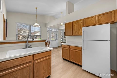 Tiny photo for 1539 Keystone Court #1539, Elgin, IL 60120 (MLS # 12599344)