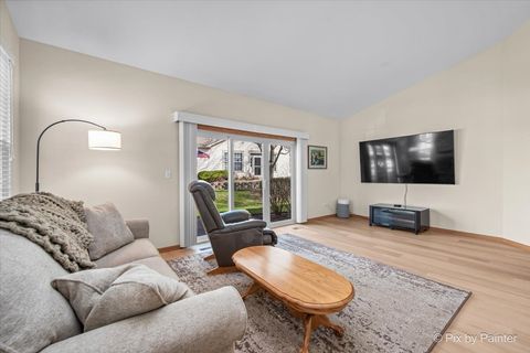 Tiny photo for 1539 Keystone Court #1539, Elgin, IL 60120 (MLS # 12599344)