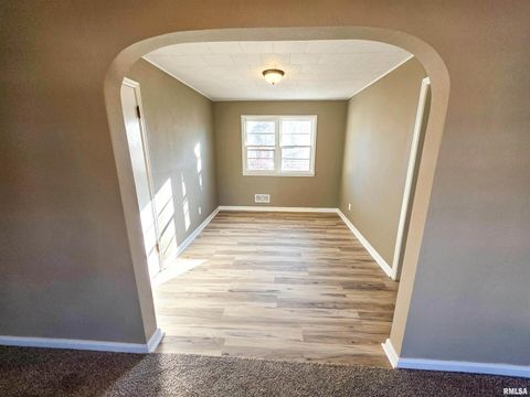 Tiny photo for 110 HICKORY Street, Flora, IL 62839 (MLS # EB460718)