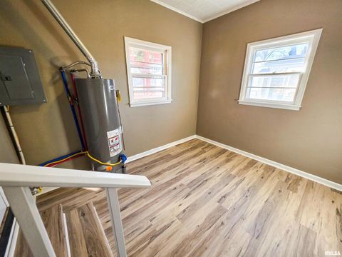 Tiny photo for 110 HICKORY Street, Flora, IL 62839 (MLS # EB460718)