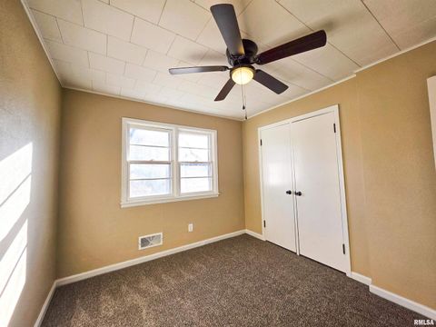 Tiny photo for 110 HICKORY Street, Flora, IL 62839 (MLS # EB460718)