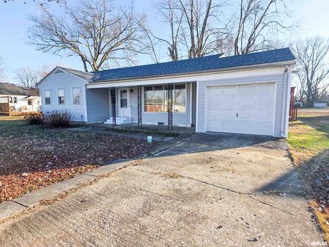 Tiny photo for 110 HICKORY Street, Flora, IL 62839 (MLS # EB460718)