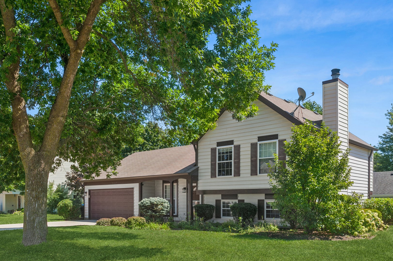 1987 Lawson Boulevard
