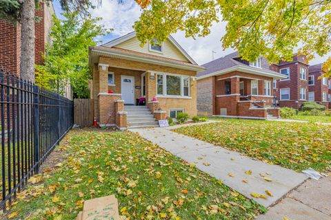 Tiny photo for 7817 S LOOMIS Boulevard, Chicago, IL 60620 (MLS # 12513964)