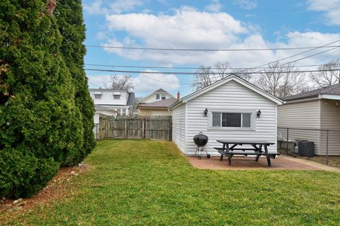 Tiny photo for 2714 Clarence Avenue, Berwyn, IL 60402 (MLS # 12586938)