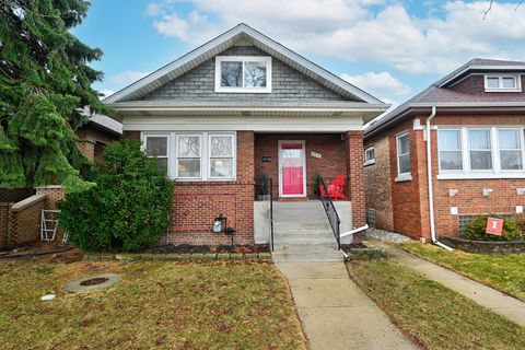 Photo of 2714 Clarence Avenue, Berwyn, IL 60402 (MLS # 12586938)