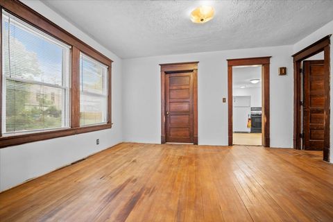 Tiny photo for 710 W Jefferson Street, Bloomington, IL 61701 (MLS # 12498977)