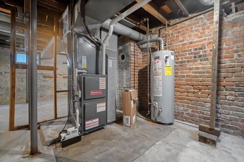 Tiny photo for 710 W Jefferson Street, Bloomington, IL 61701 (MLS # 12498977)